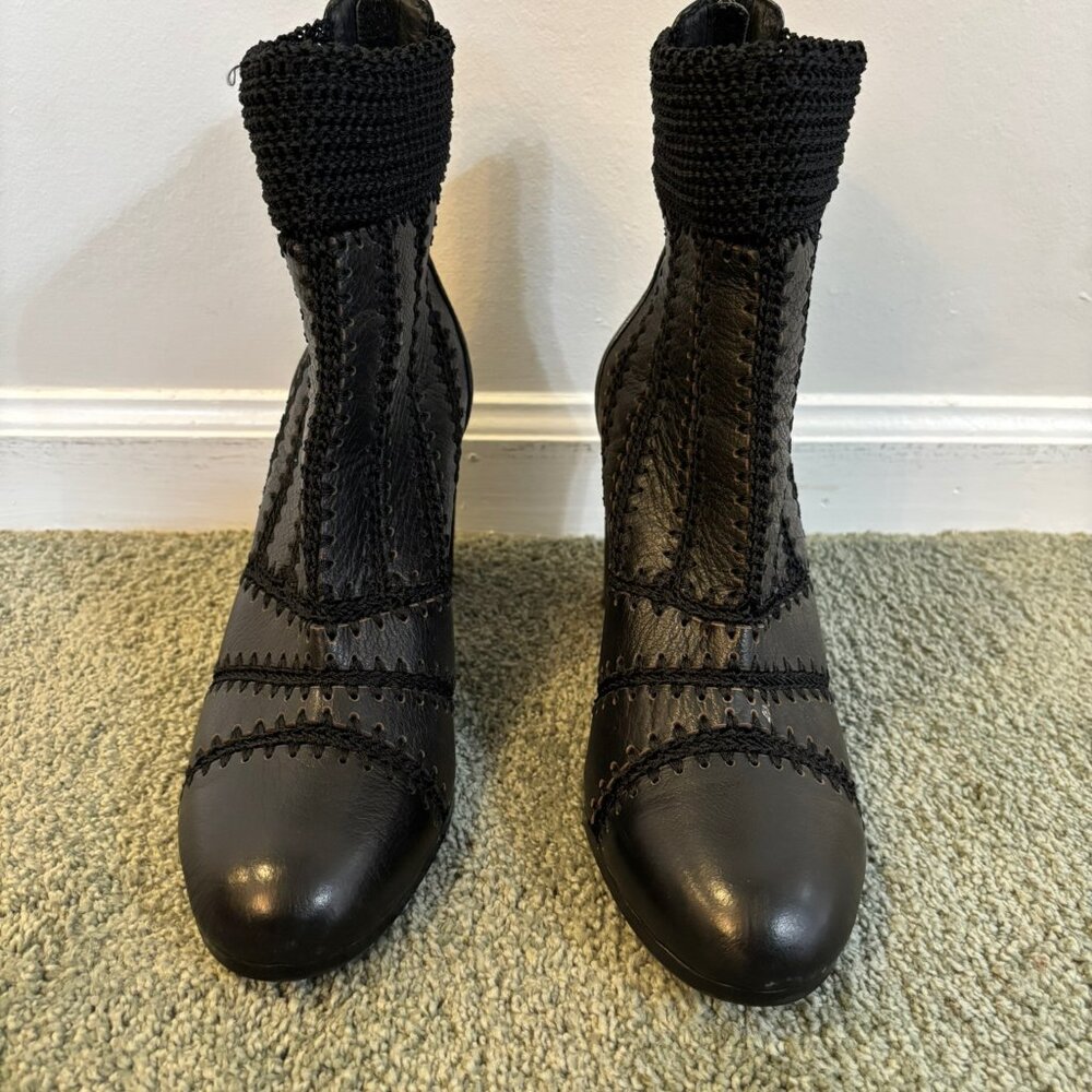 GORGEOUS Black Silent D Knit Top Boots